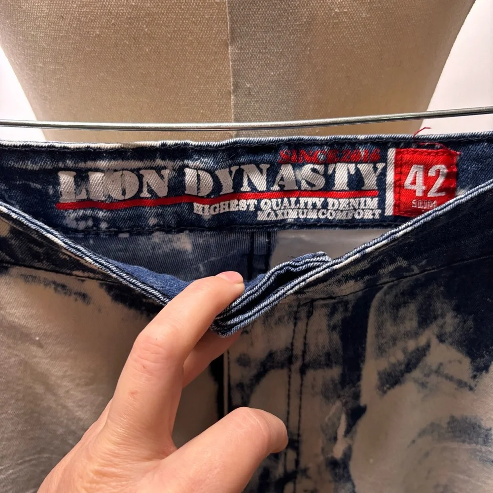 Lion Dynasty Straight Jeans Size 42 - Picture 5 of 11